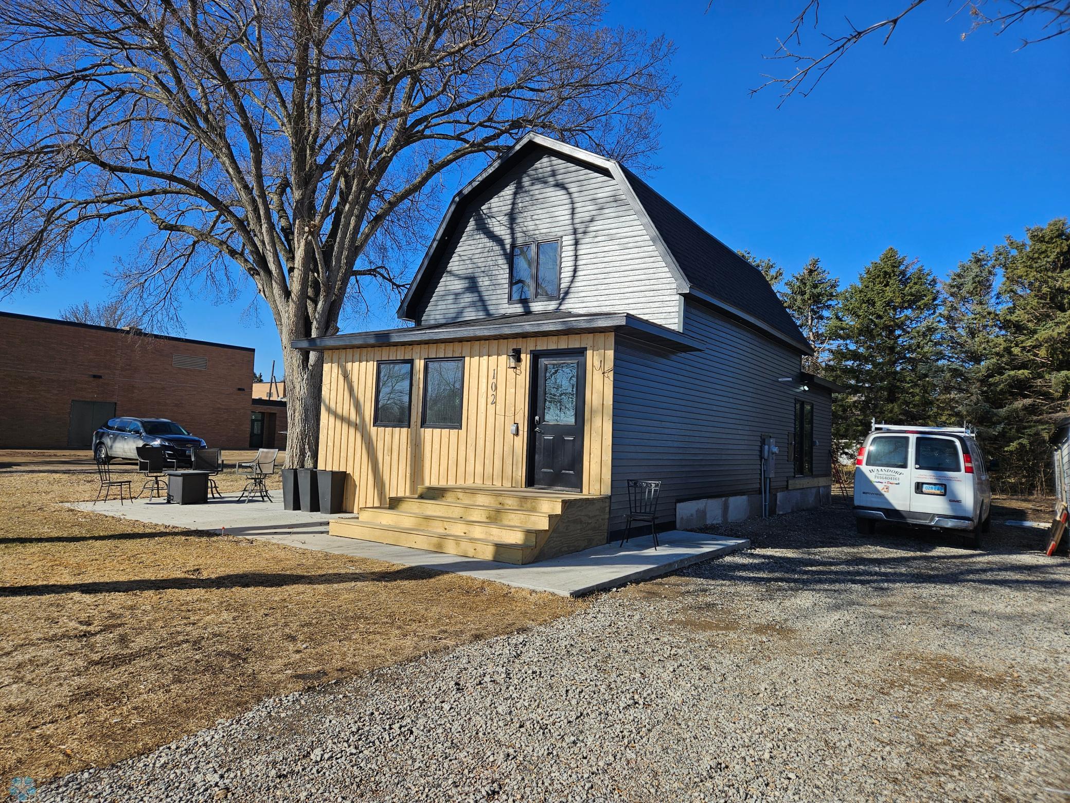 102 N 4th Street N Fairmount ND 58030