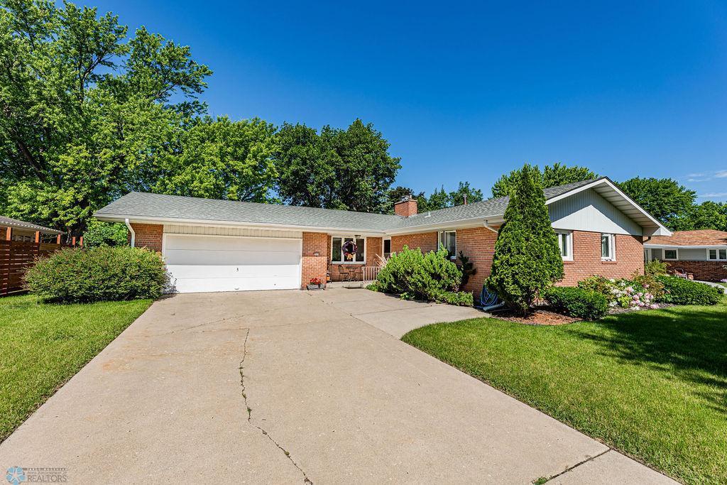 2314 Willow Road N Fargo ND 58102