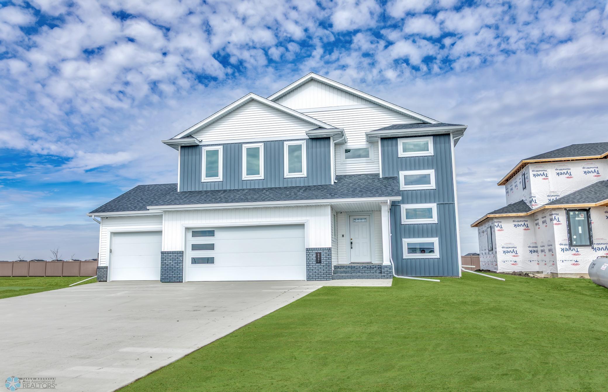 6841 Sunrise Point Horace ND 58047
