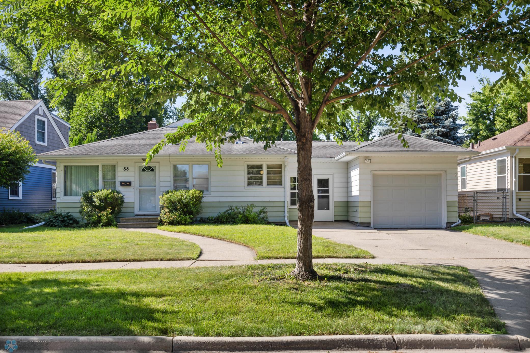 88 16th Avenue N Fargo ND 58102