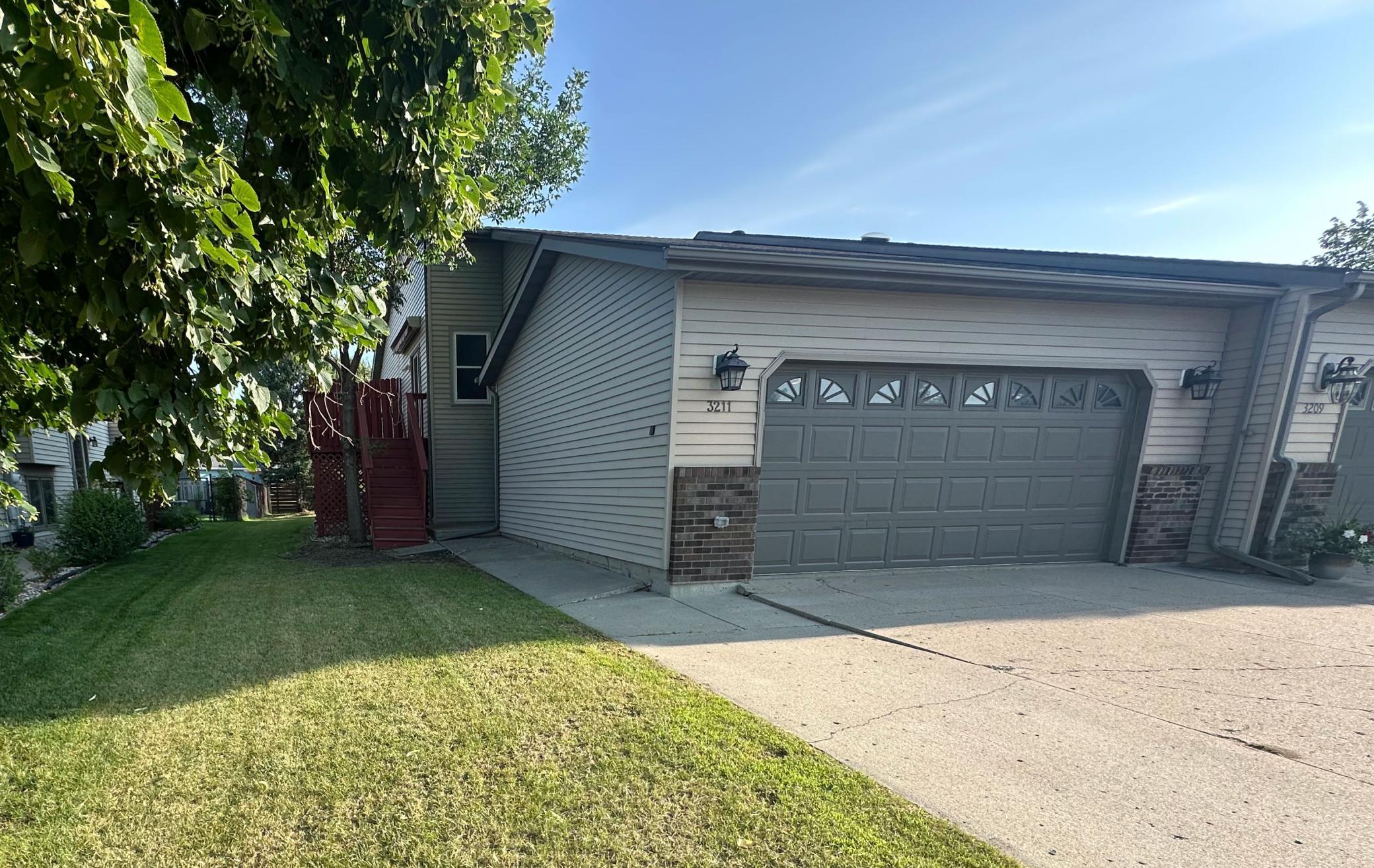 3211 30th Avenue S Fargo ND 58103