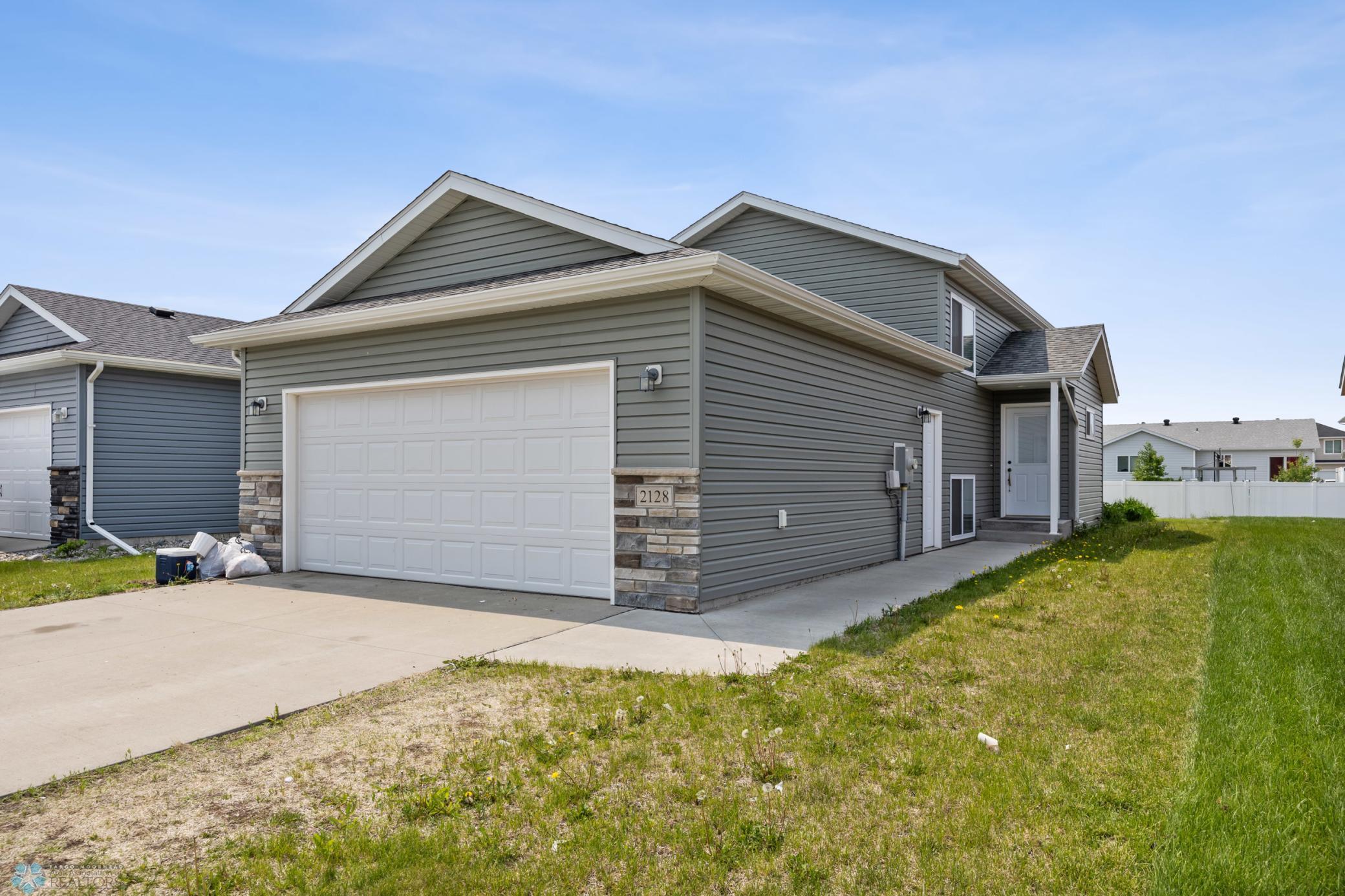 2128 Admiral Drive W West Fargo ND 58078