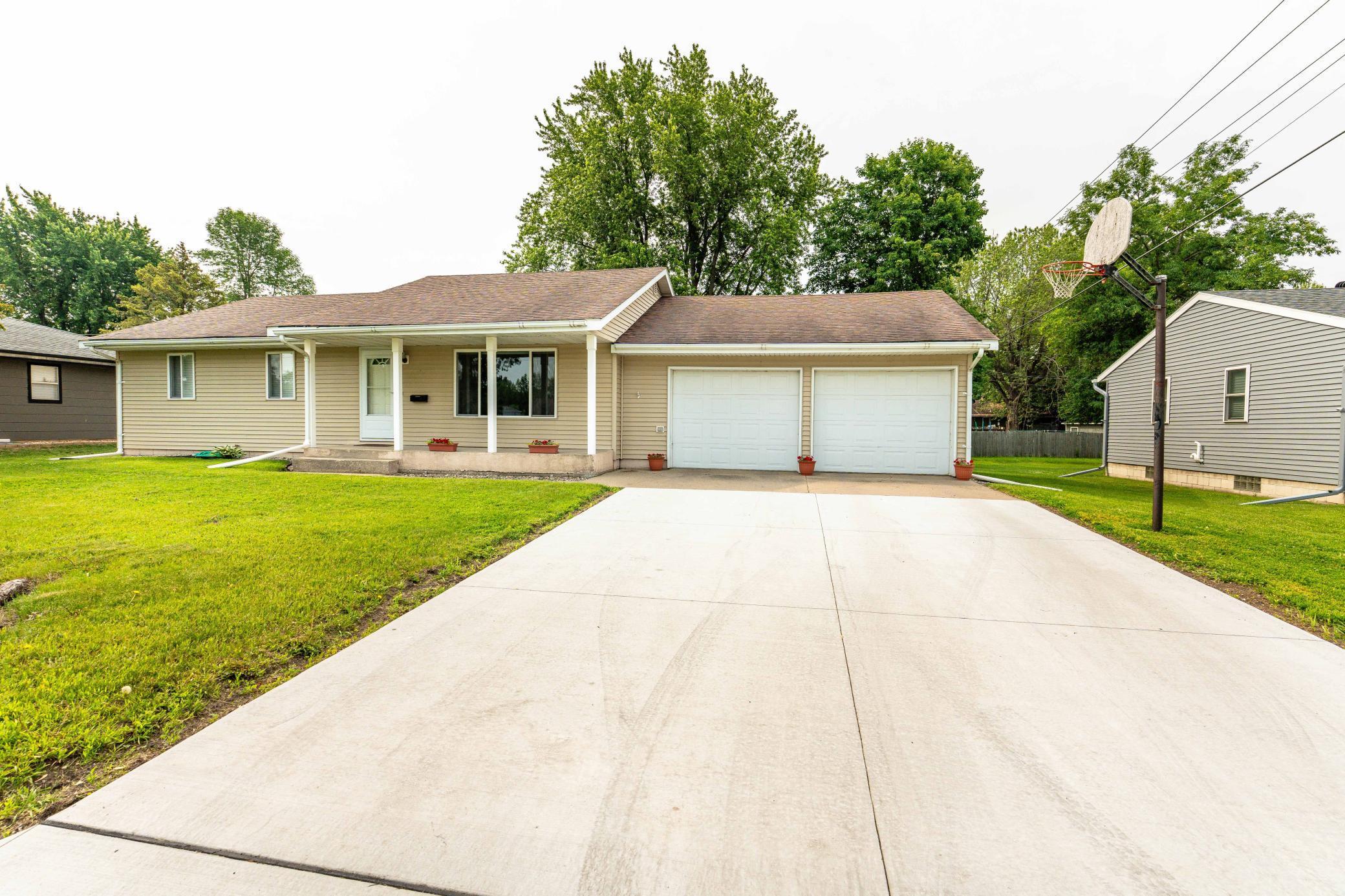 1318 E Fir Avenue Fergus Falls MN 56537