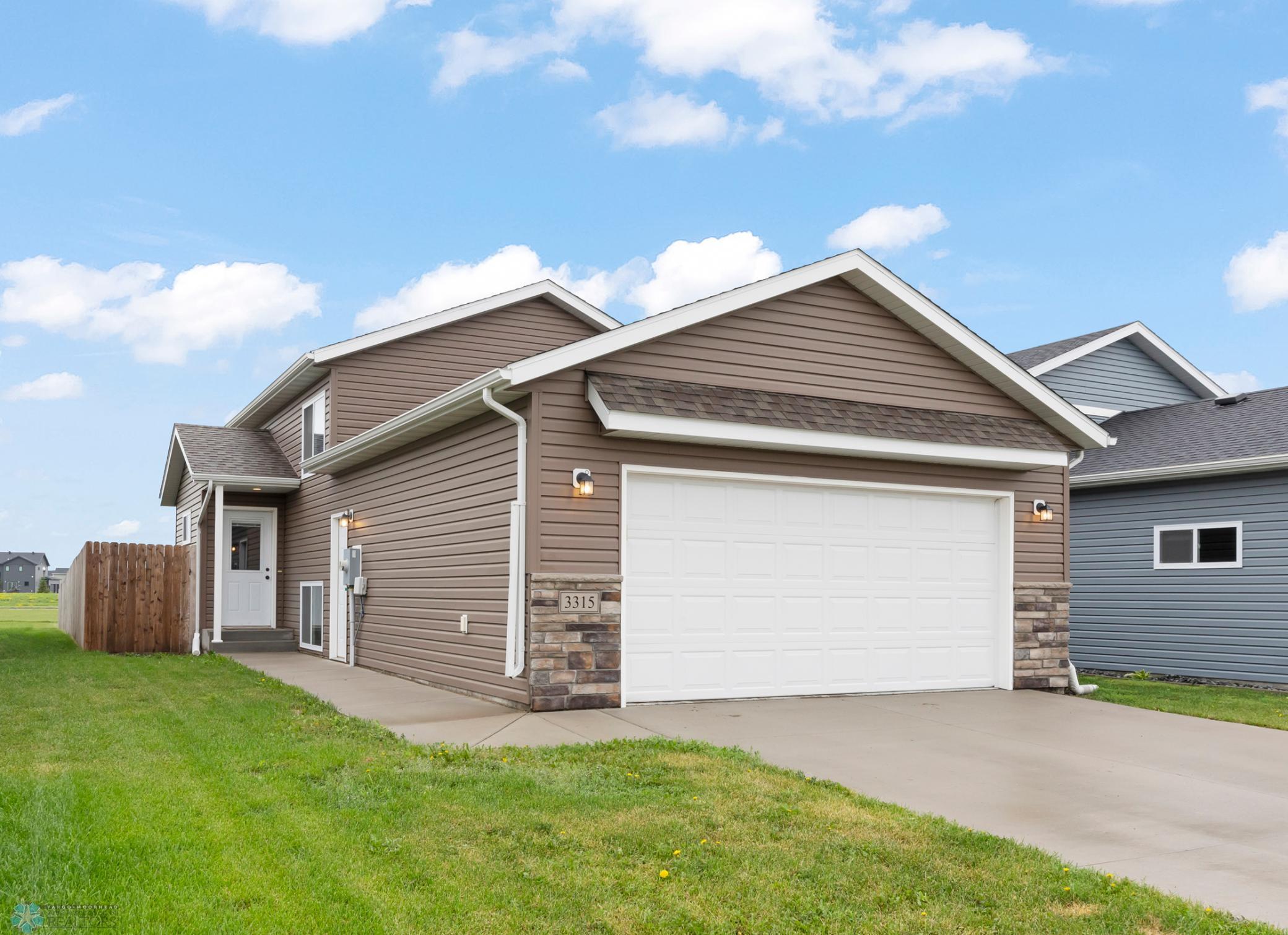 3315 Maple Leaf Loop S Fargo ND 58104