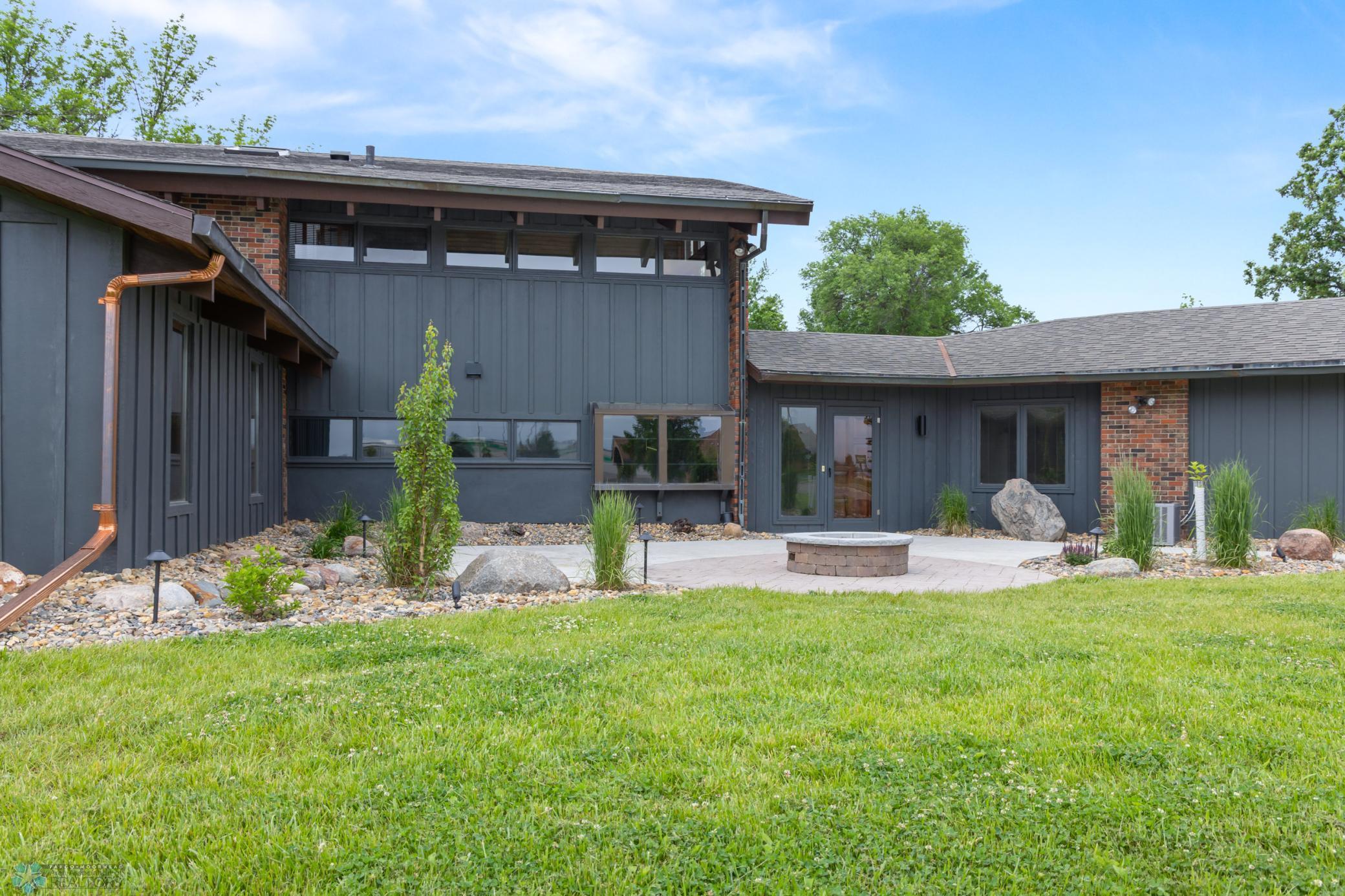 1588 Edgewood Court Wahpeton ND 58075