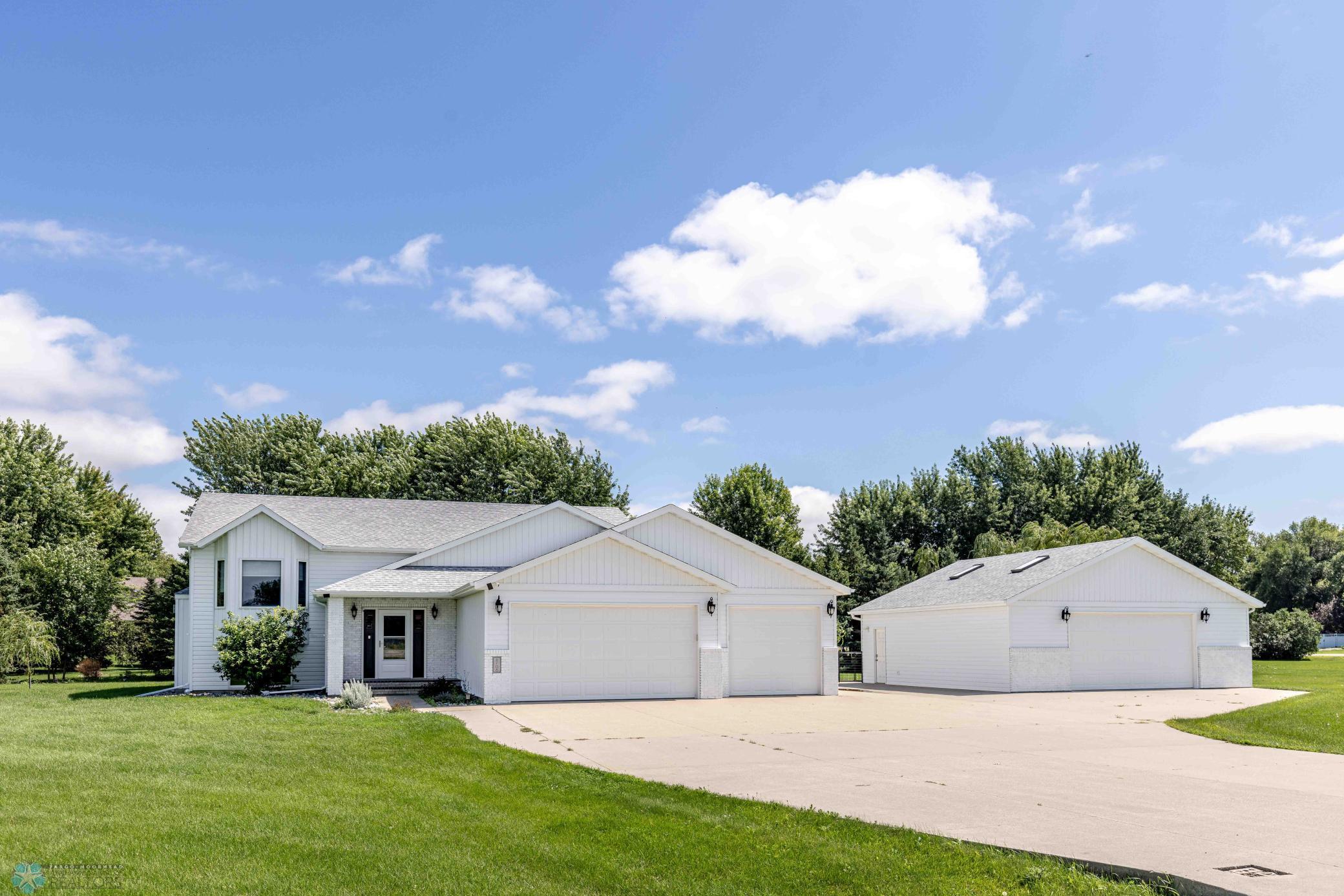 4708 Mcmahon Estates Court West Fargo ND 58078