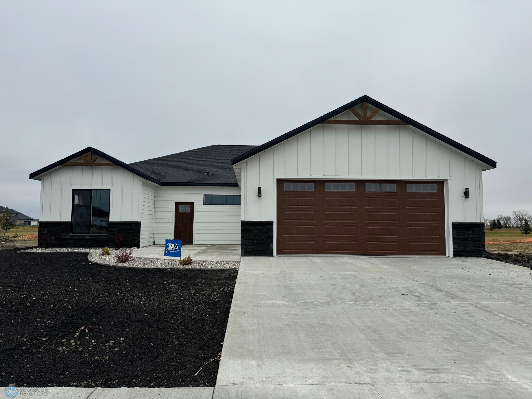 215 Emma Court Mapleton ND 58059