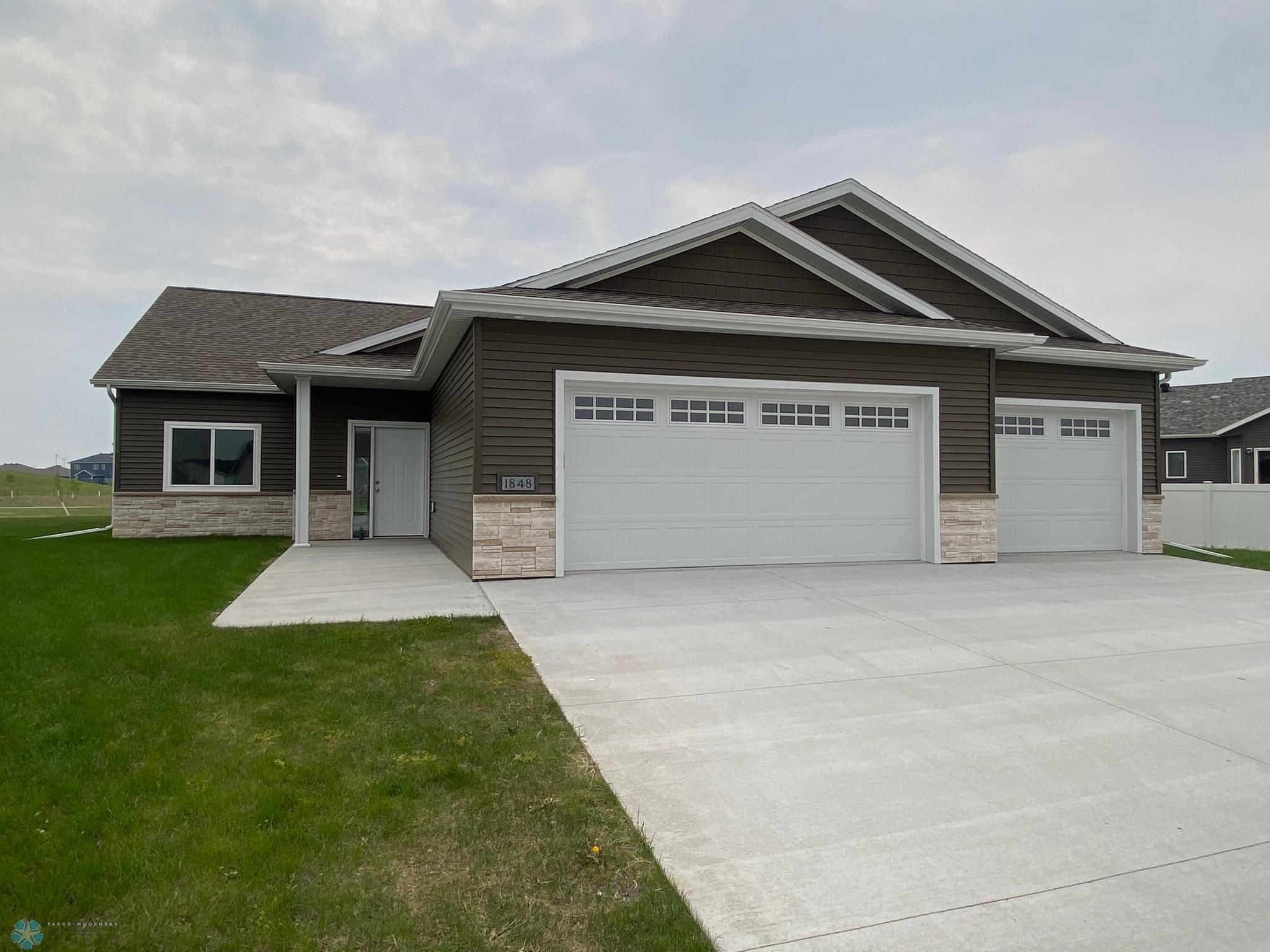 1848 67 Avenue S Fargo ND 58104