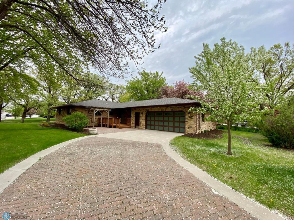 3514 Riverview Circle S Moorhead MN 56560