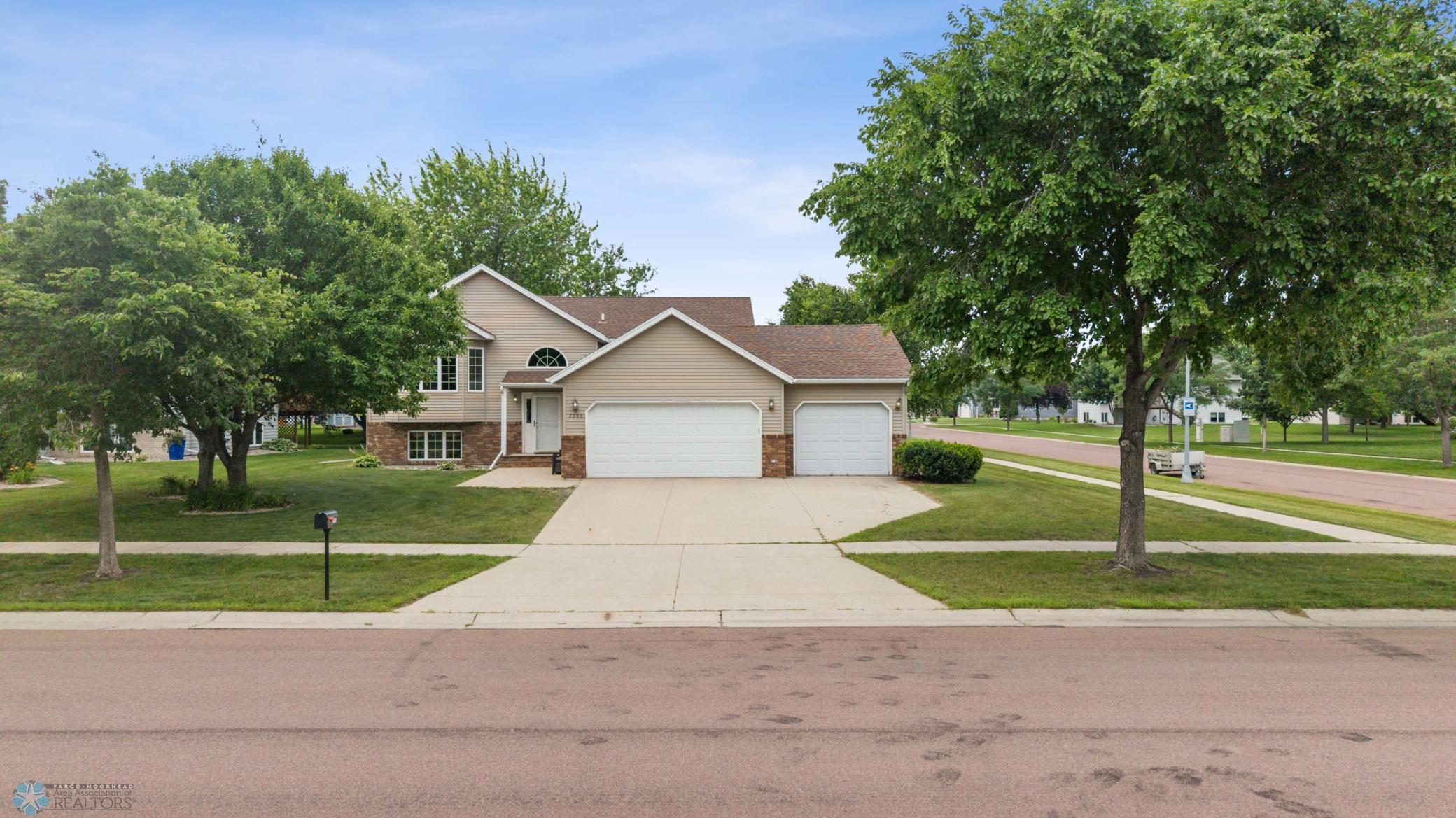 2803 33rd Street S Fargo ND 58103