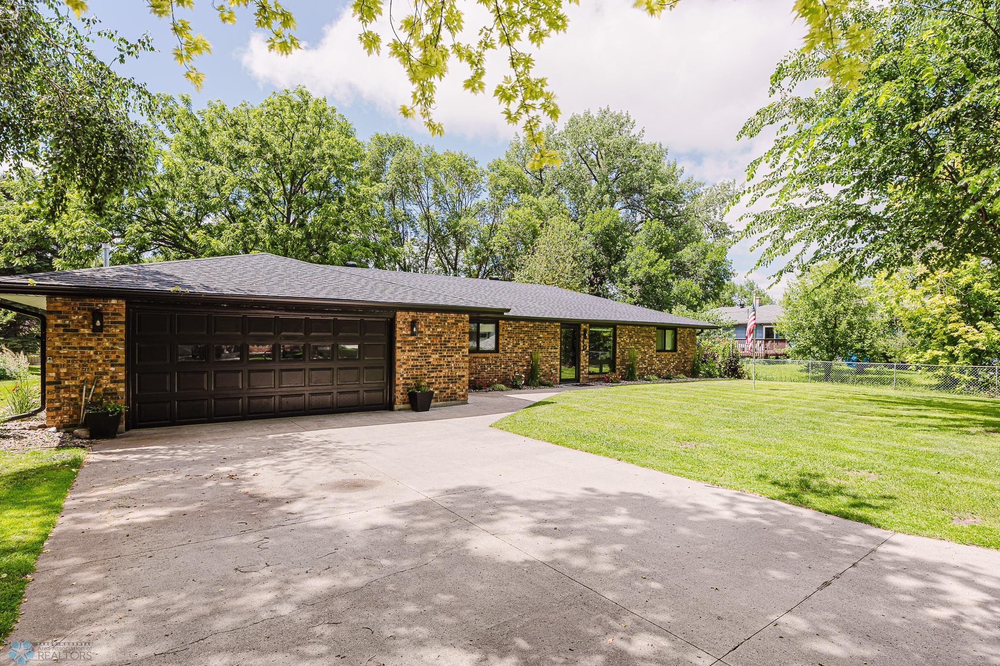 407 6th Street NE Barnesville MN 56514