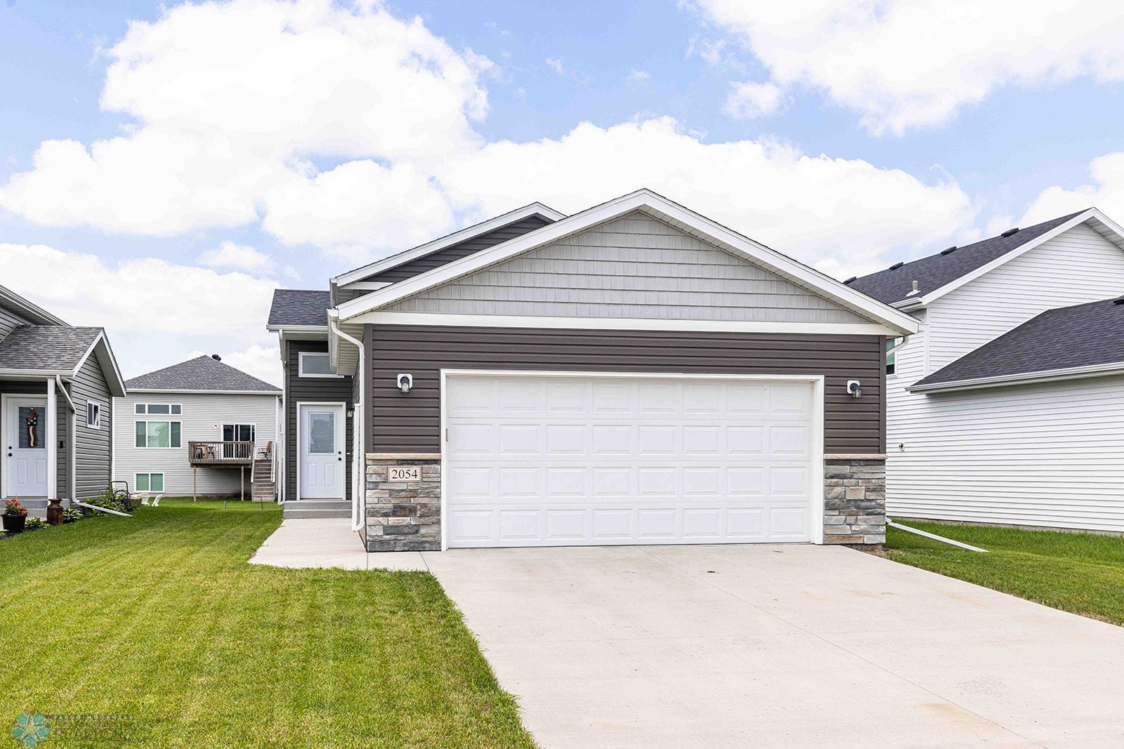 2054 12th Street W West Fargo ND 58078