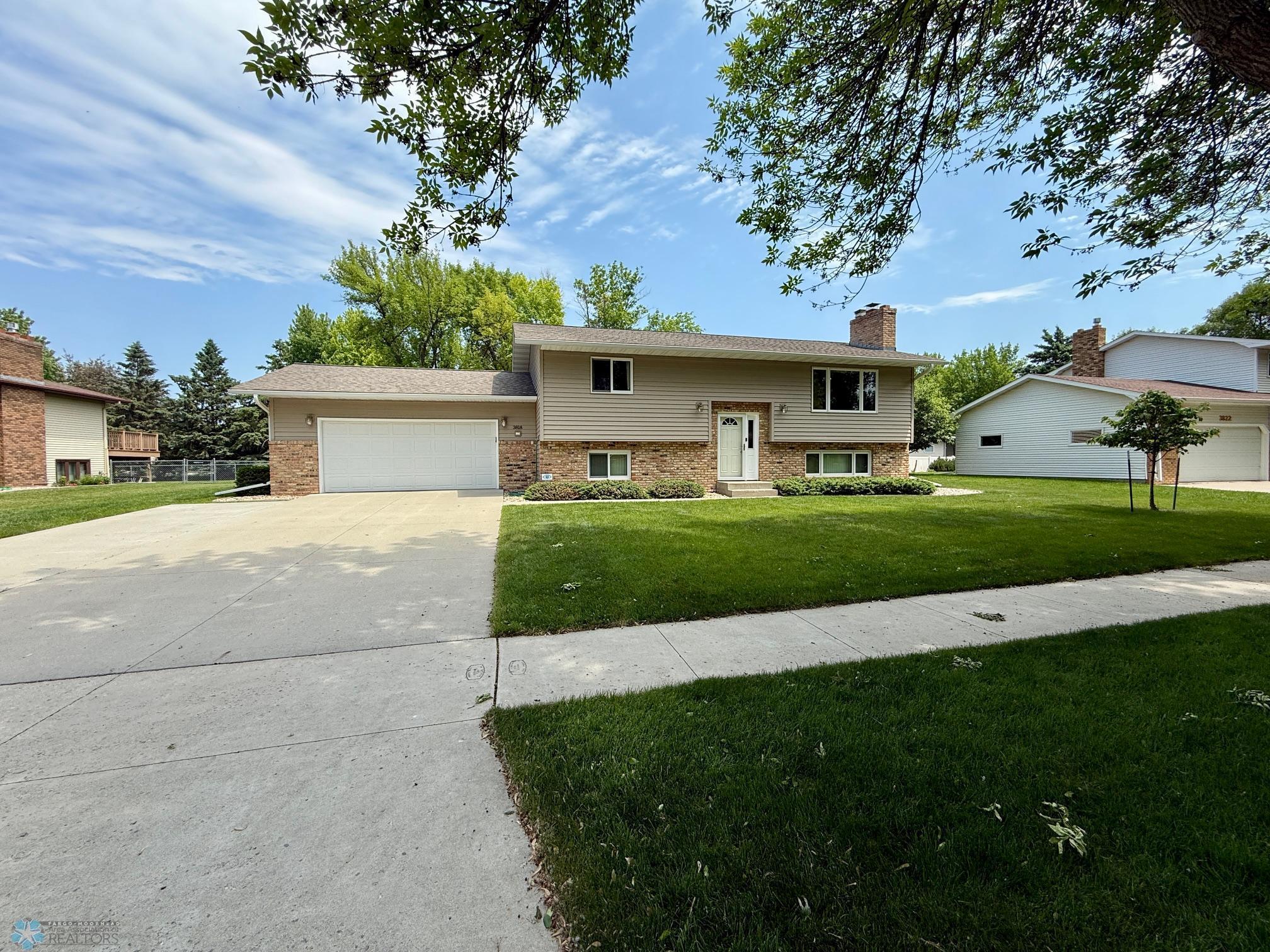 3818 S Rivershore Drive Moorhead MN 56560