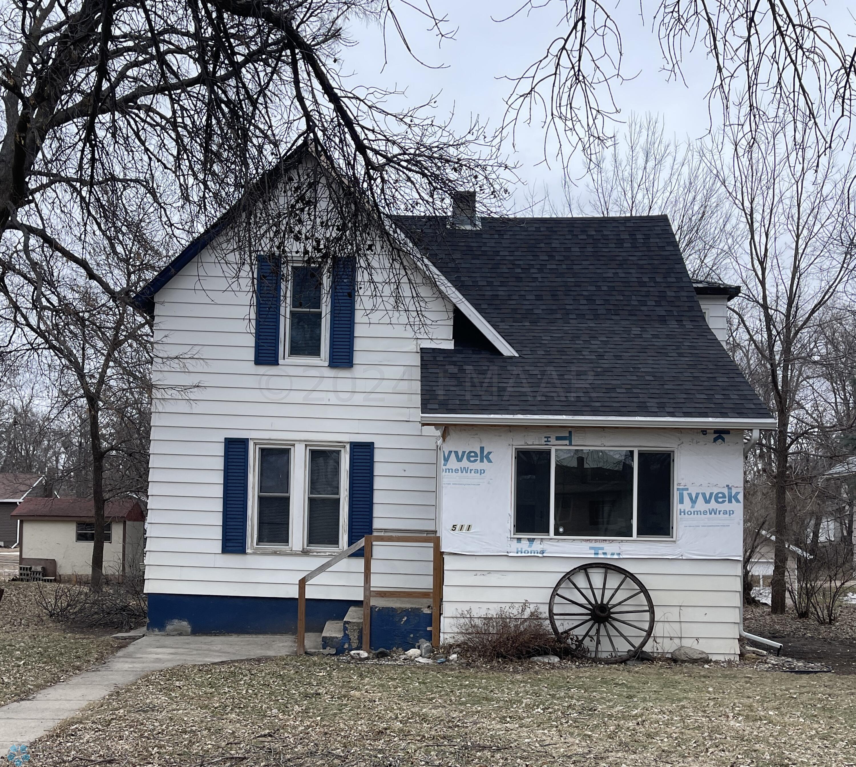 511 Harris Street Lisbon ND 58054