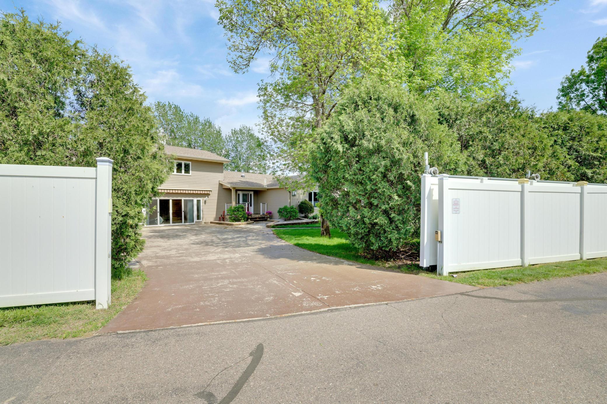 7256 Maciver Avenue NE Albertville MN 55301