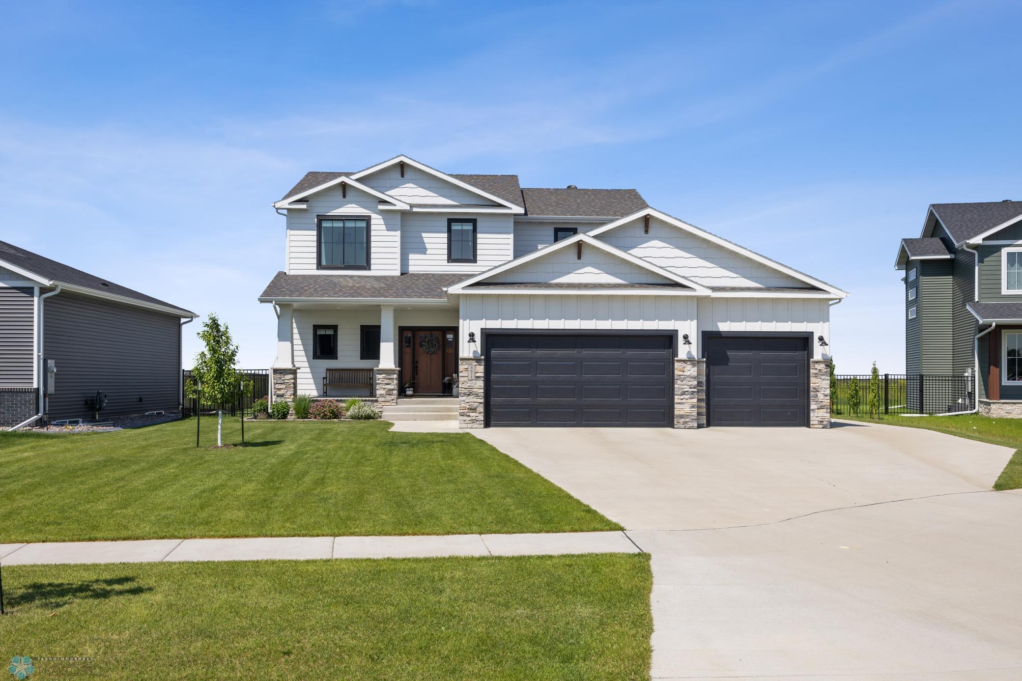 8871 Cottonwood Boulevard Horace ND 58047