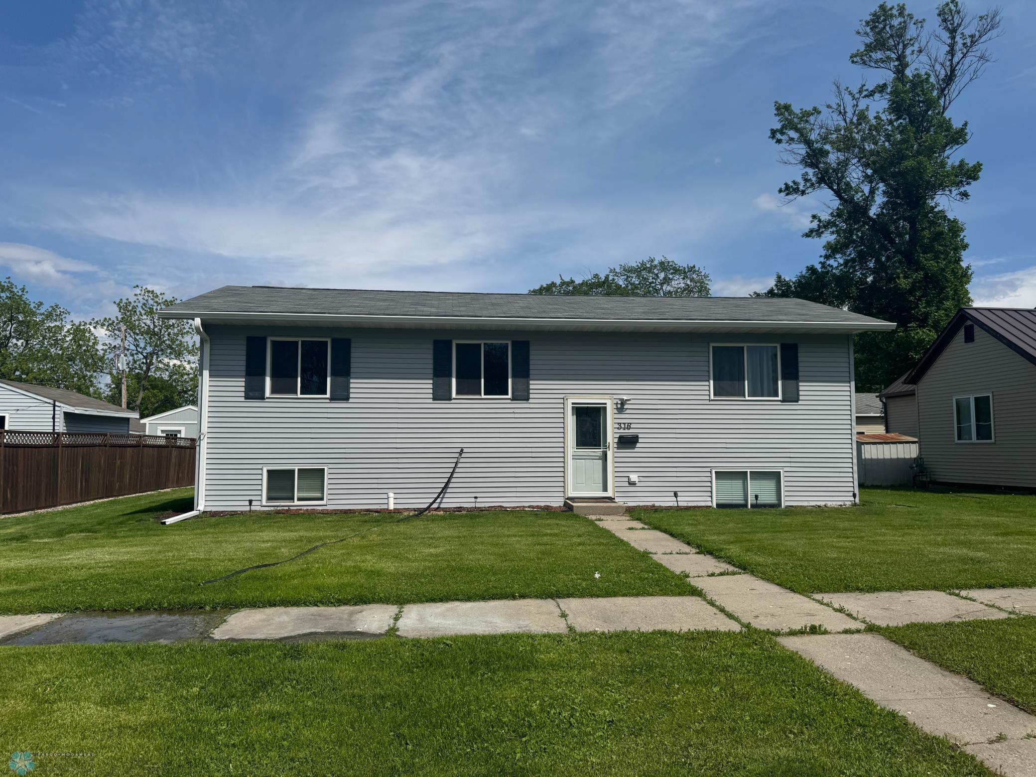 316 S 4th S Breckenridge MN 56520