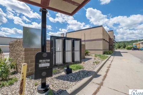 101 W Lind Court Mankato MN 56001