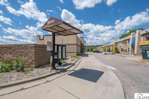 101 W Lind Court Mankato MN 56001