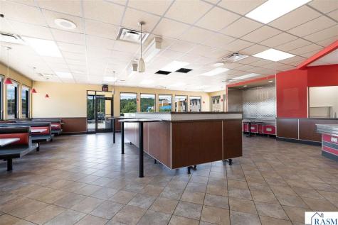 101 W Lind Court Mankato MN 56001