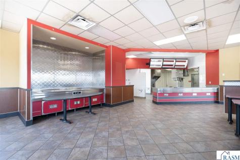 101 W Lind Court Mankato MN 56001