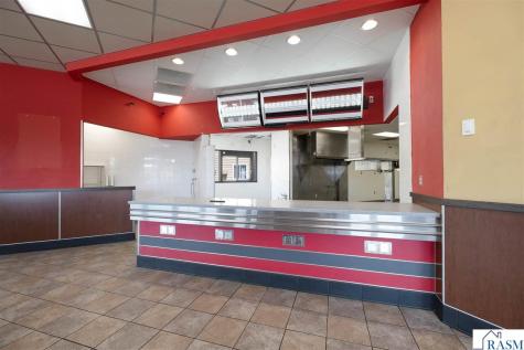 101 W Lind Court Mankato MN 56001