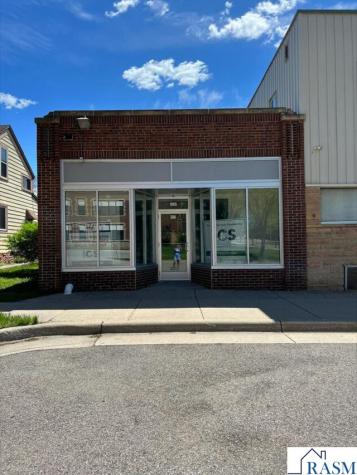 1001 N Broad Mankato MN 56001