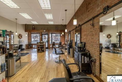25 S Park Avenue Le Center MN 56057