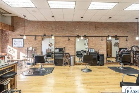 25 S Park Avenue Le Center MN 56057
