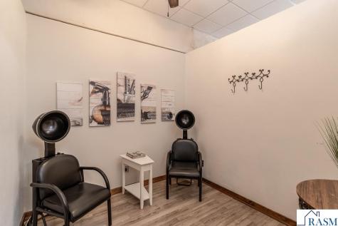 25 S Park Avenue Le Center MN 56057
