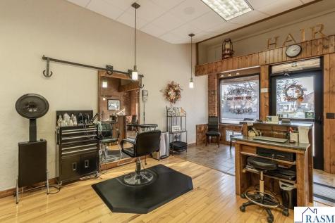 25 S Park Avenue Le Center MN 56057