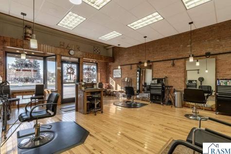 25 S Park Avenue Le Center MN 56057