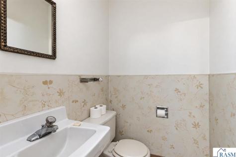 155 S Montgomery Avenue Le Center MN 56057