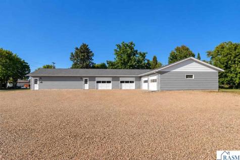 155 S Montgomery Avenue Le Center MN 56057