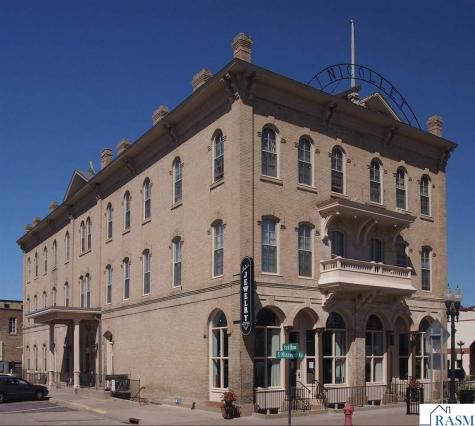 201 Park Row St. Peter MN 56082
