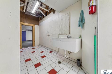950 Madison Avenue Mankato MN 56001