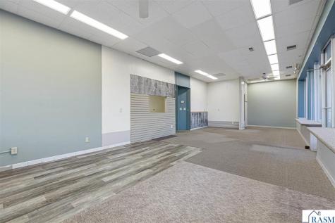 950 Madison Avenue Mankato MN 56001