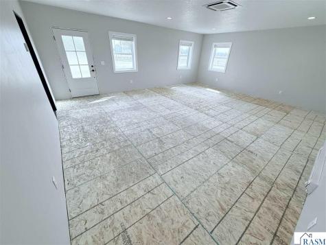 10198 614th Avenue Minnesota Lake MN 56068