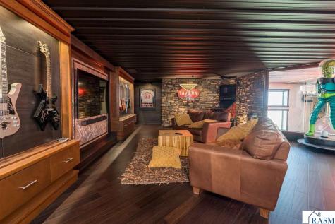 3020 D Evergreen Trail Mankato MN 56001
