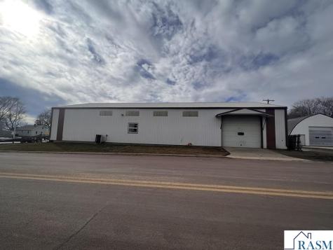 1027 E 7th Street Blue Earth MN 56013