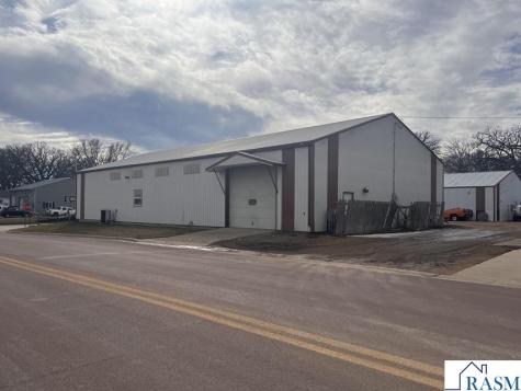 1027 E 7th Street Blue Earth MN 56013