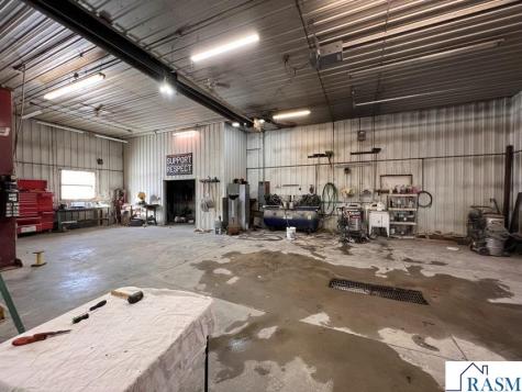 1027 E 7th Street Blue Earth MN 56013