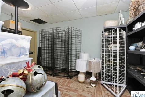 219 S Victory Drive Mankato MN 56001