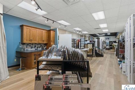 219 S Victory Drive Mankato MN 56001