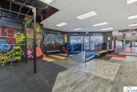 219 S Victory Drive Mankato MN 56001