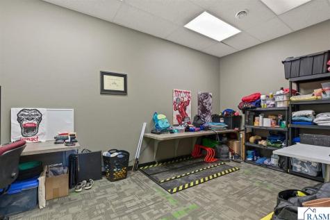 219 S Victory Drive Mankato MN 56001