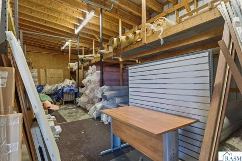 219 S Victory Drive Mankato MN 56001