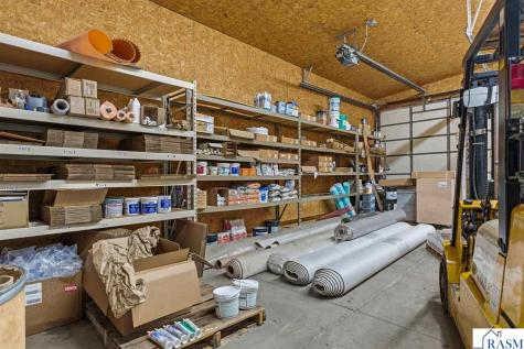 219 S Victory Drive Mankato MN 56001