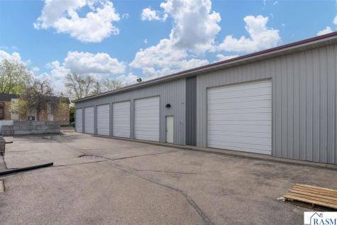 219 S Victory Drive Mankato MN 56001