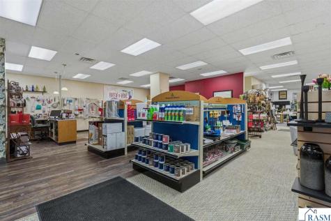 219 S Victory Drive Mankato MN 56001